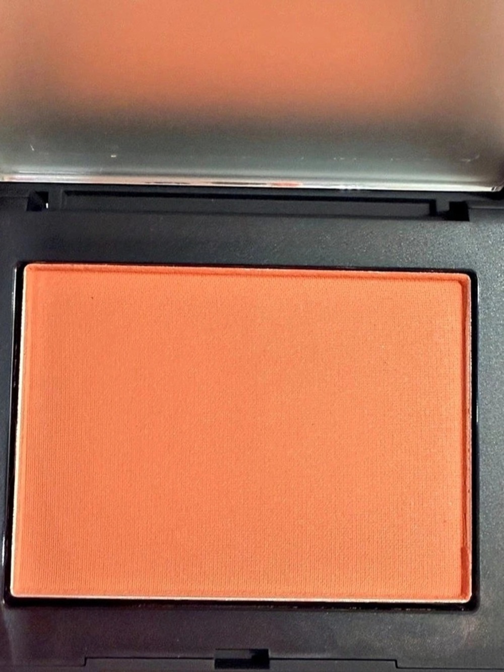 NARS Refillable Powder Blush - Amour, Orange